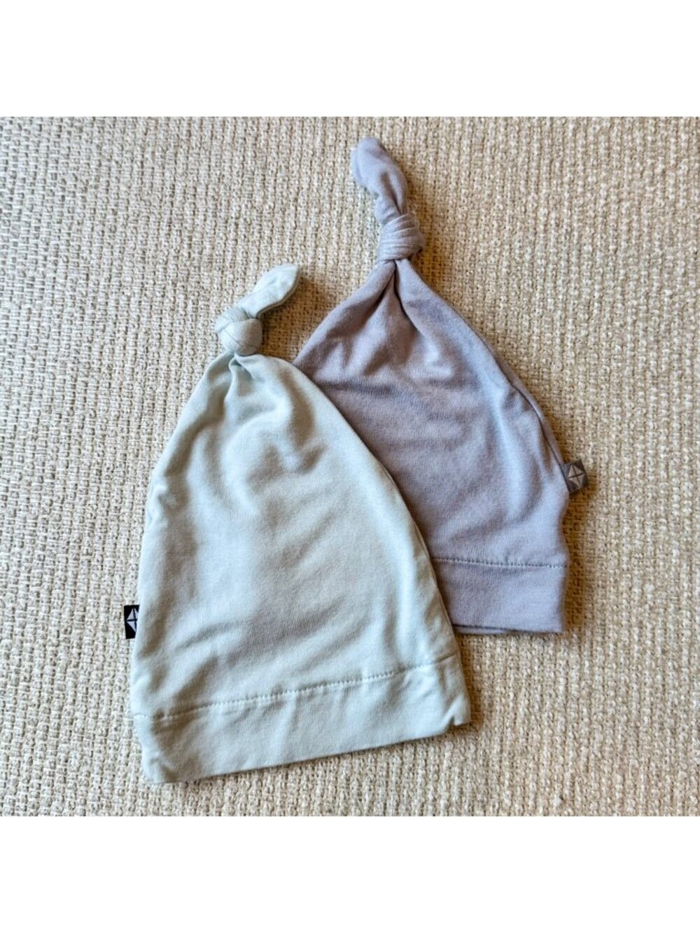 Kyte Baby Size Newborn Knotted Baby Hats Green Gray